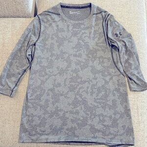 Men’s Under Armour Shirt-LG